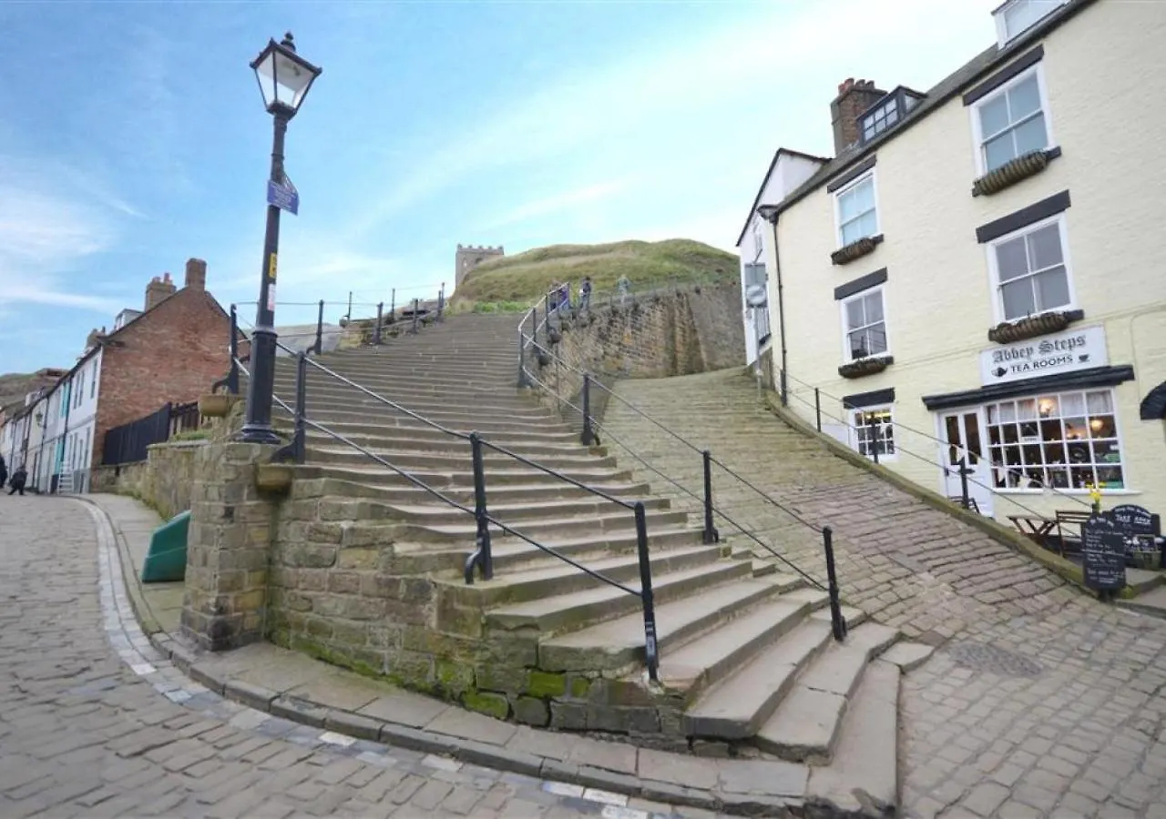 Harriet Hannahs Cottage Whitby